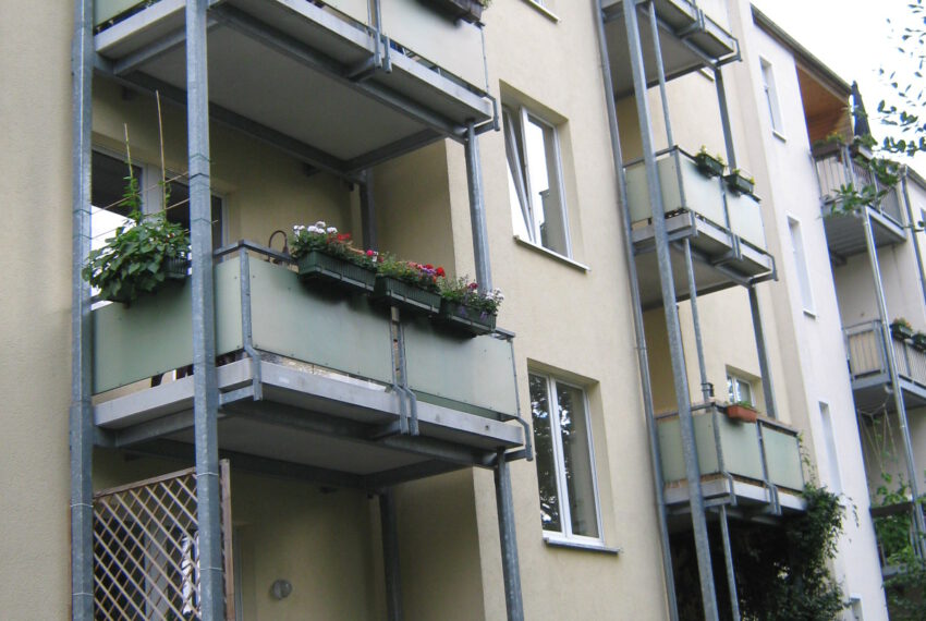 R-Wagner-Str.6 Treppe und Balkone